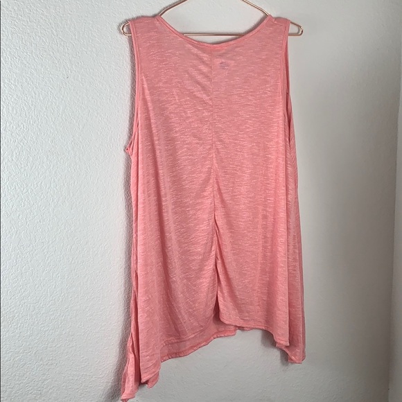 Etched sleeveless top with crochet cross - Picture 2 of 7